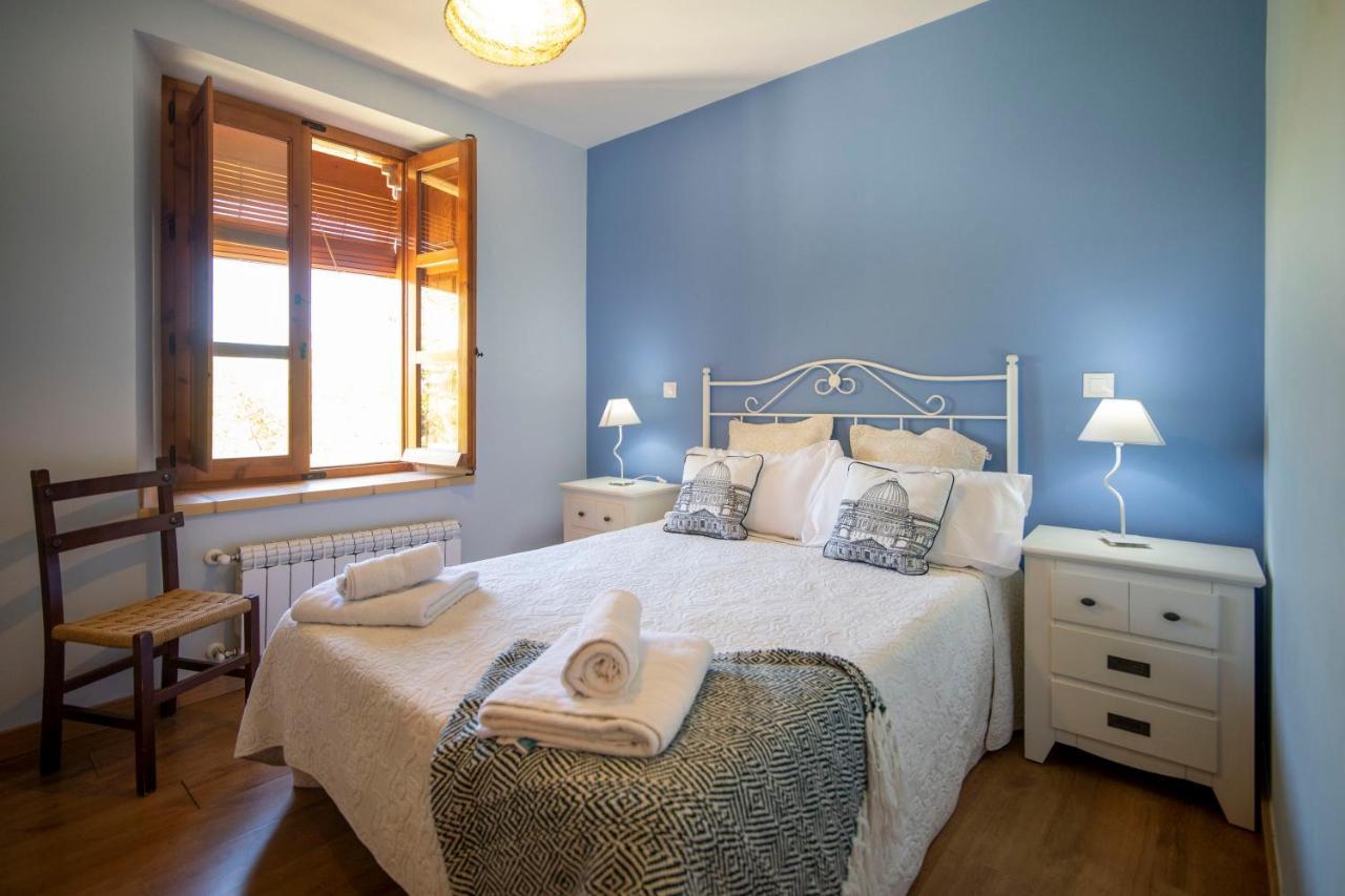 Apartamentos Ribera Del Duero Las Escuelas Vadocondes Buitenkant foto