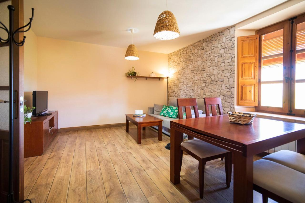 Apartamentos Ribera Del Duero Las Escuelas Vadocondes Buitenkant foto
